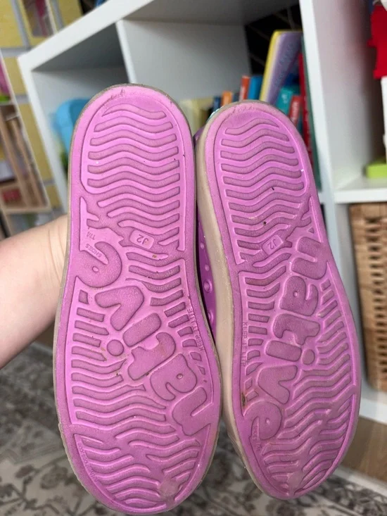 Native Shoes - Picture 6 of 6